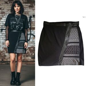 Eci NY Black White Front Zip Mixed Panel Grunge Mini Skirt Size 6